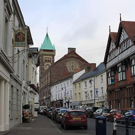 Abergavenny Center 2-Bed Flat Exterior foto